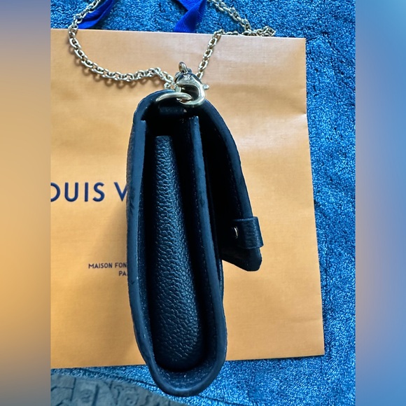100% Authentic Louis Vuitton: Vavin Chain Wallet-Black MNG - Picture 12 of 13